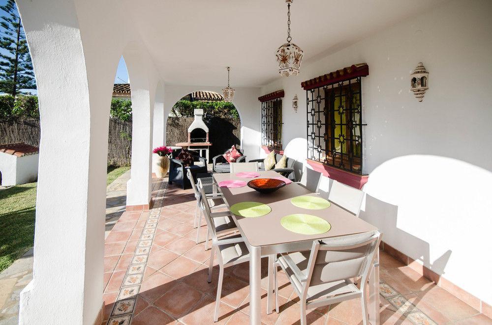 Galindo Beach El Saladillo Естепона Екстериор снимка