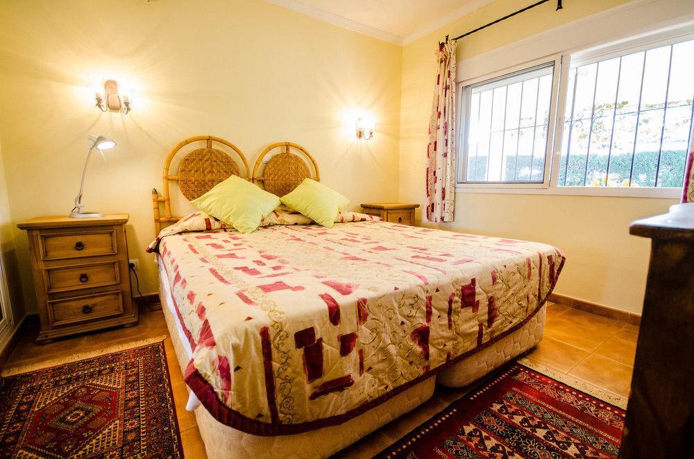 Galindo Beach El Saladillo Естепона Екстериор снимка