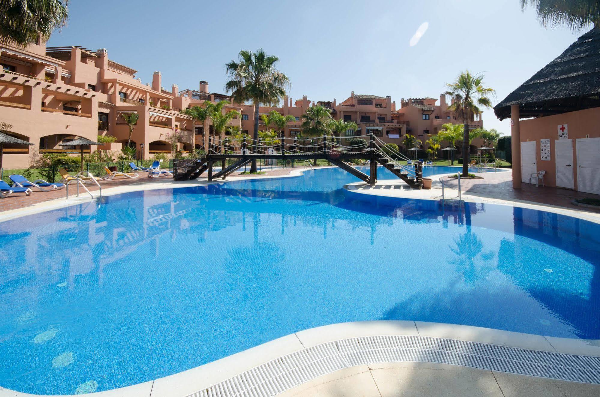 Galindo Beach El Saladillo Естепона Екстериор снимка